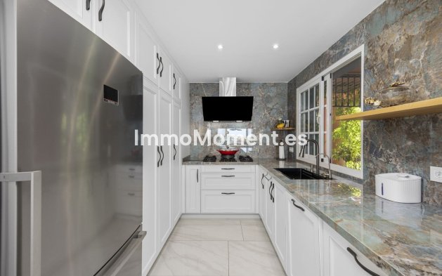 Resale - Apartment - Benahavís - Monte Halcones