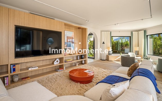 Wiederverkauf - Villa - Marbella - Nueva Andalucía