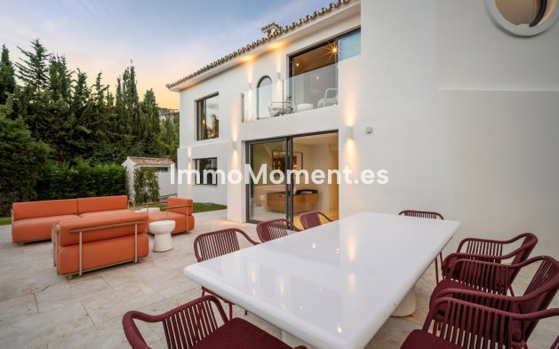 Wiederverkauf - Villa - Marbella - Nueva Andalucía