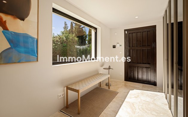 Wiederverkauf - Villa - Marbella - Nueva Andalucía