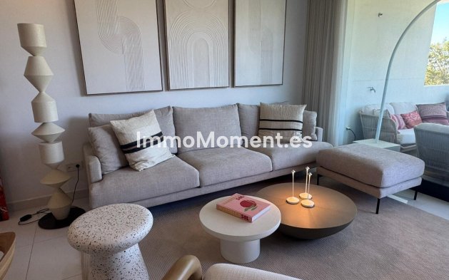 Resale - Apartment - Benahavís - Benahavís Centro