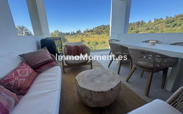 Resale - Apartment - Benahavís - Benahavís Centro