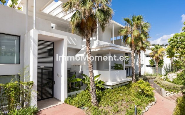 Resale - Apartment - Benahavís - Benahavís Centro