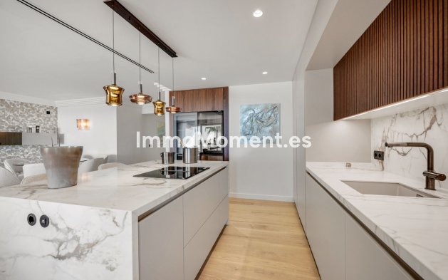 Wiederverkauf - Wohnung - Marbella - Nueva Andalucía