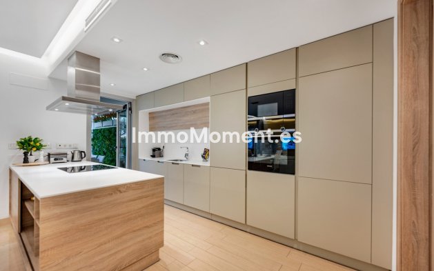 Wiederverkauf - Wohnung - Marbella - Puerto Banús