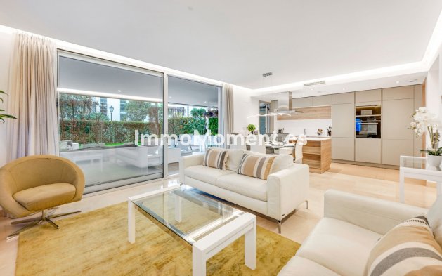 Wiederverkauf - Wohnung - Marbella - Puerto Banús