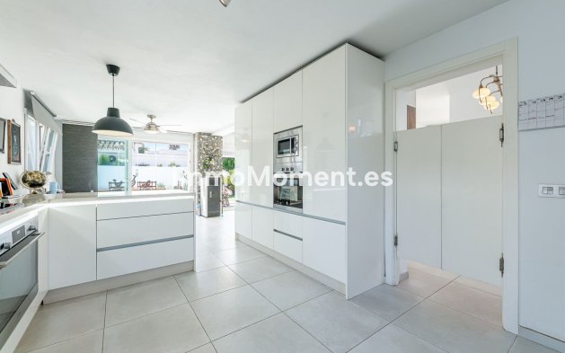 Bestaande woning - Villa - Estepona  - Estepona Centro
