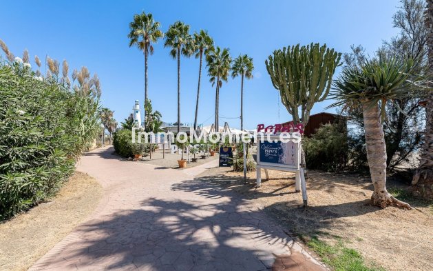 Bestaande woning - Villa - Estepona  - Estepona Centro