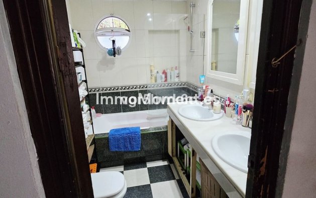 Wiederverkauf - Wohnung - Marbella - Nueva Andalucía