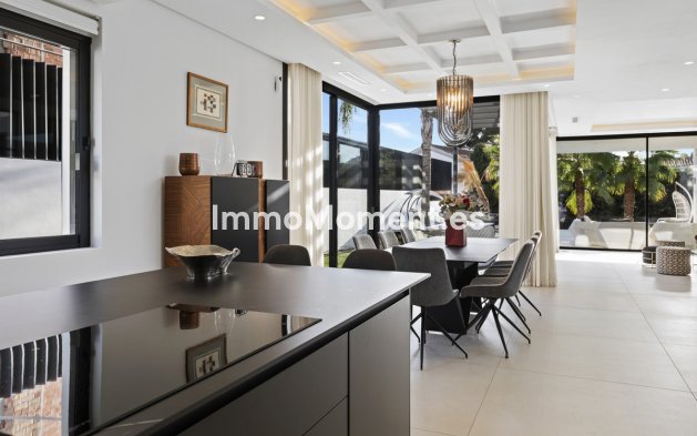 Wiederverkauf - Villa - Marbella - San Pedro de Alcántara