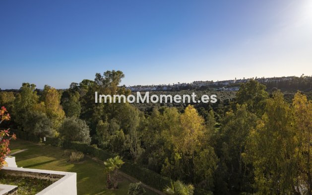 Resale - Apartment - Marbella - Guadalmina Alta
