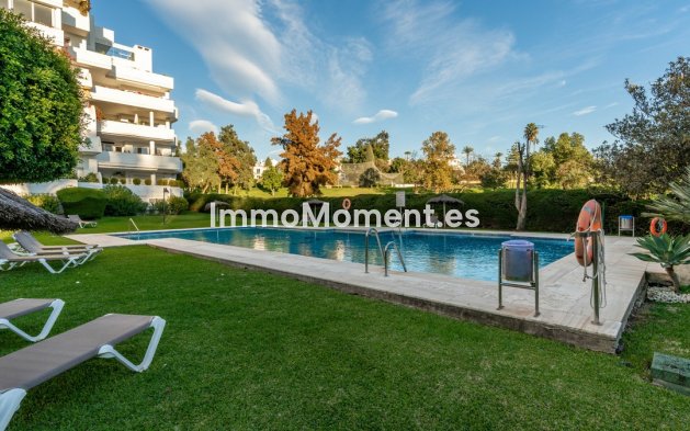 Resale - Apartment - Marbella - Guadalmina Alta