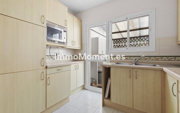 Wiederverkauf - Villa - Marbella - Guadalmina Baja