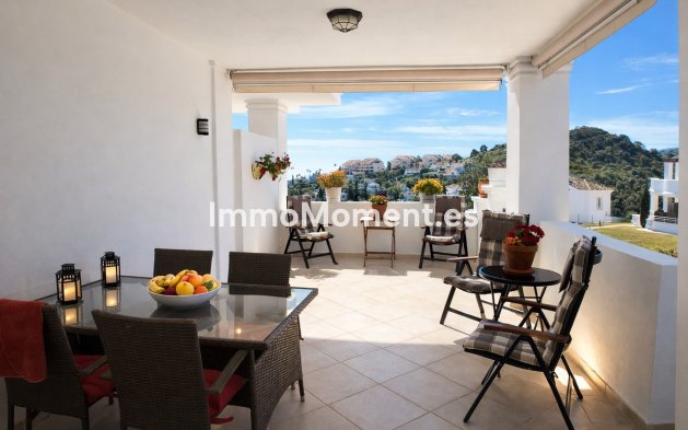 Resale - Apartment - Marbella - Nueva Andalucía