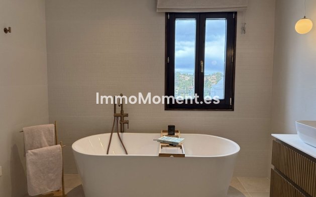 Wiederverkauf - Reihenhaus - Estepona  - Estepona Centro