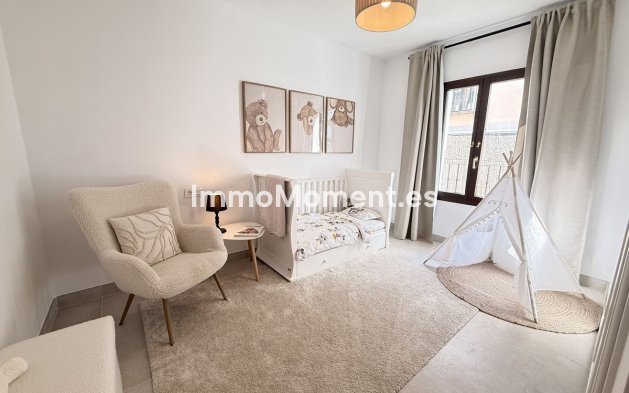 Wiederverkauf - Reihenhaus - Estepona  - Estepona Centro