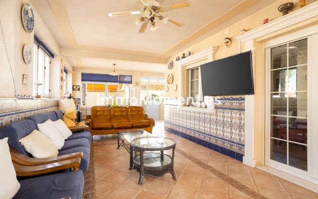 Wiederverkauf - Villa - Orihuela - Villamartin