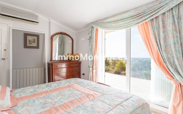 Wiederverkauf - Villa - Orihuela - Villamartin