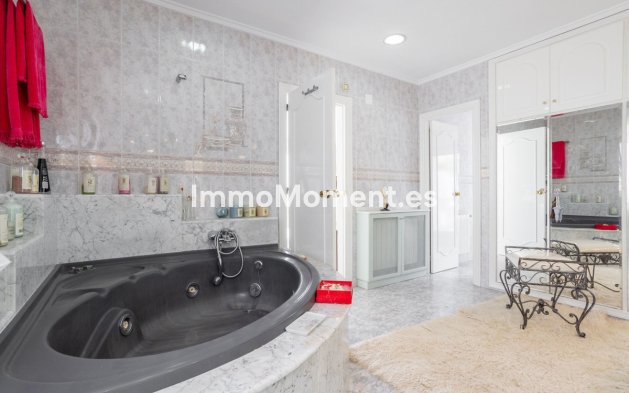 Wiederverkauf - Villa - Orihuela - Villamartin