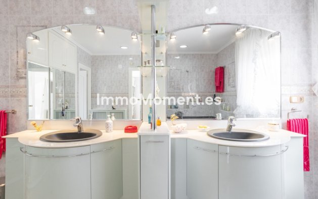 Wiederverkauf - Villa - Orihuela - Villamartin