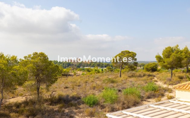 Wiederverkauf - Villa - Orihuela - Villamartin