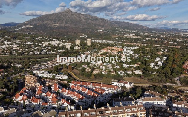 Wiederverkauf - Wohnung - Marbella - Nueva Andalucía