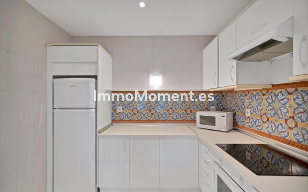 Reventa - Apartamento - Estepona  - Estepona Centro