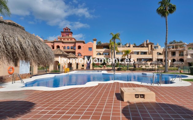 Reventa - Apartamento - Estepona  - Estepona Centro