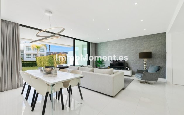 Revente - Appartement - Estepona  - Estepona Centro