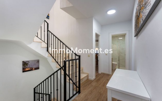 Wiederverkauf - Villa -   Inländisch - Coín