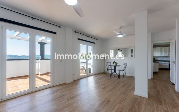 Wiederverkauf - Villa -   Inländisch - Coín