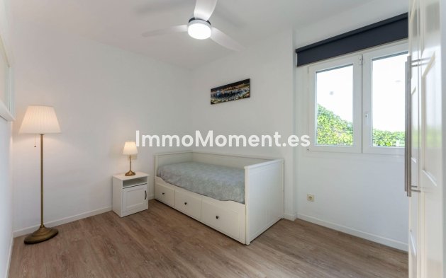 Wiederverkauf - Villa -   Inländisch - Coín