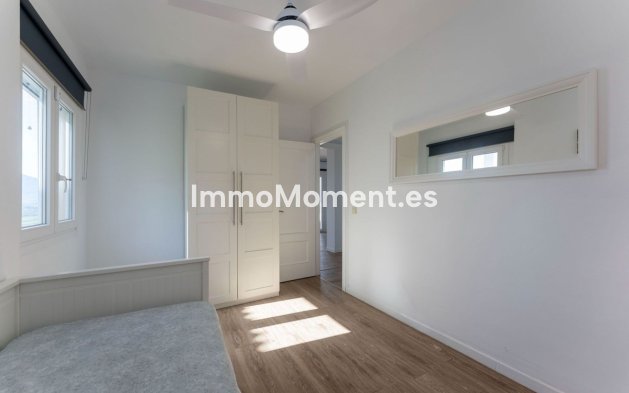 Wiederverkauf - Villa -   Inländisch - Coín