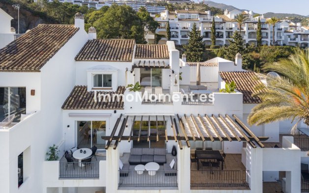 Resale - Apartment - Benahavís - La Quinta
