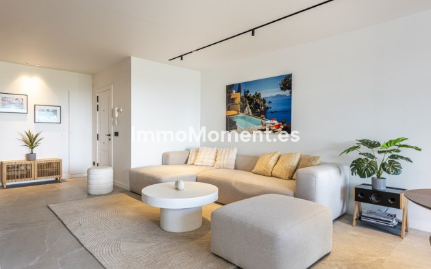 Resale - Apartment - Benahavís - La Quinta