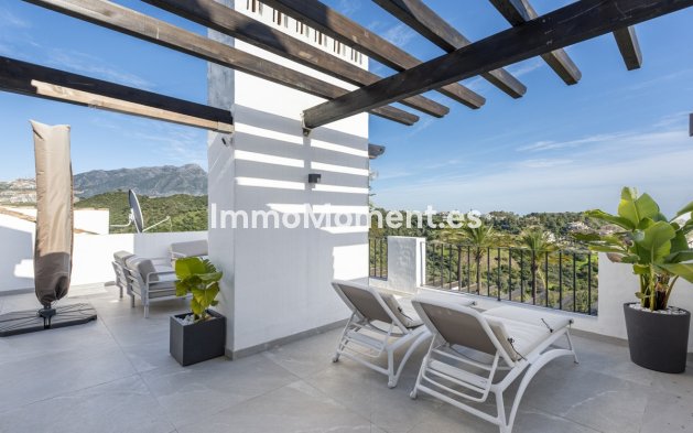 Resale - Apartment - Benahavís - La Quinta