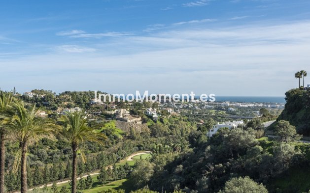 Resale - Apartment - Benahavís - La Quinta