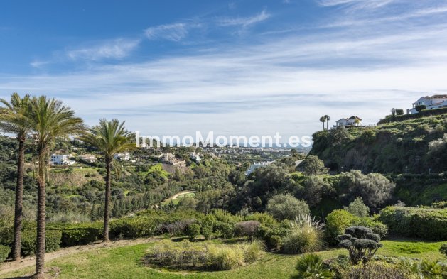 Resale - Apartment - Benahavís - La Quinta