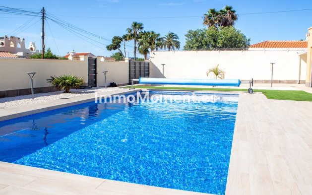 Wiederverkauf - Villa - Torrevieja - La Siesta