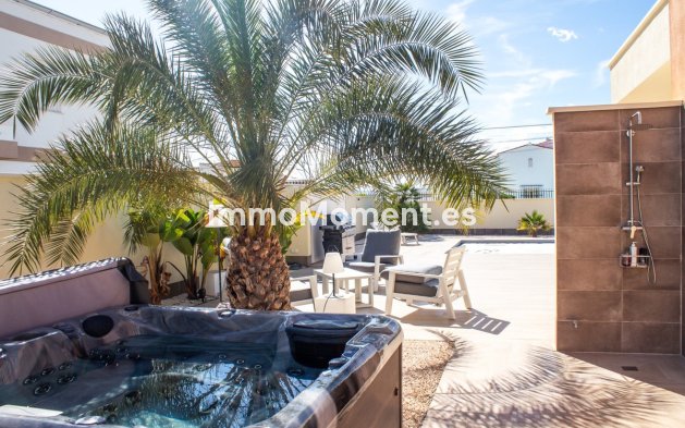 Wiederverkauf - Villa - Torrevieja - La Siesta