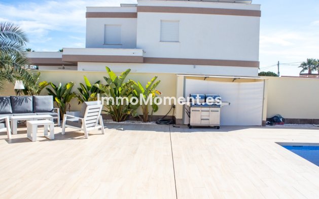 Wiederverkauf - Villa - Torrevieja - La Siesta