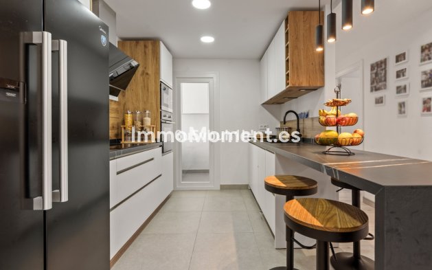 Wiederverkauf - Wohnung - Estepona  - Estepona Centro