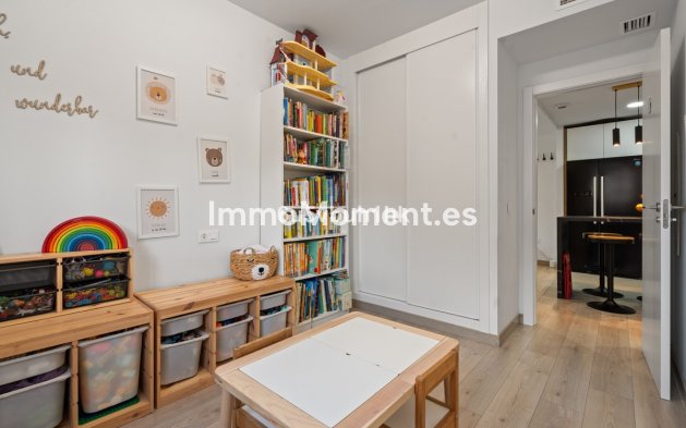 Wiederverkauf - Wohnung - Estepona  - Estepona Centro