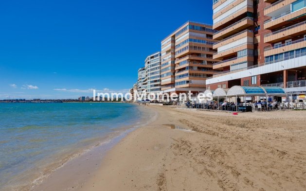 Wiederverkauf - Wohnung - Torrevieja - Torrevieja Centro