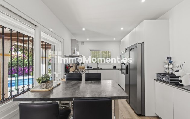 Reventa - Villa - Marbella - Guadalmina Alta