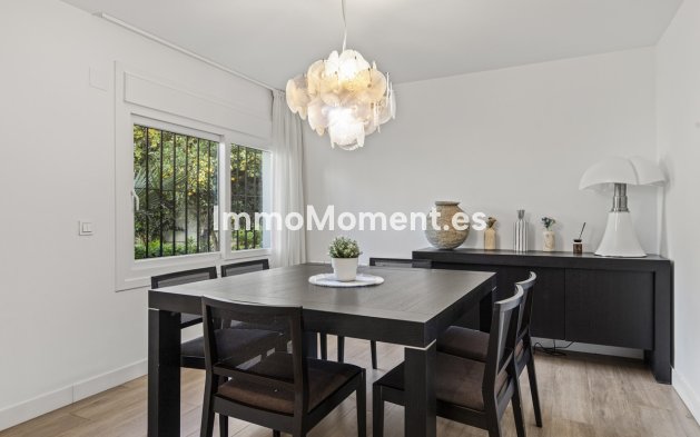 Reventa - Villa - Marbella - Guadalmina Alta