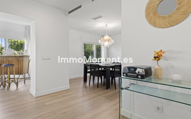 Reventa - Villa - Marbella - Guadalmina Alta