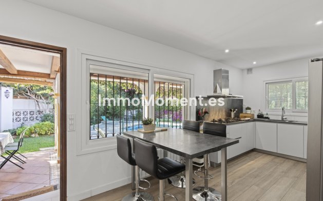 Reventa - Villa - Marbella - Guadalmina Alta