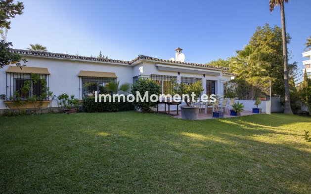 Reventa - Villa - Marbella - Guadalmina Alta