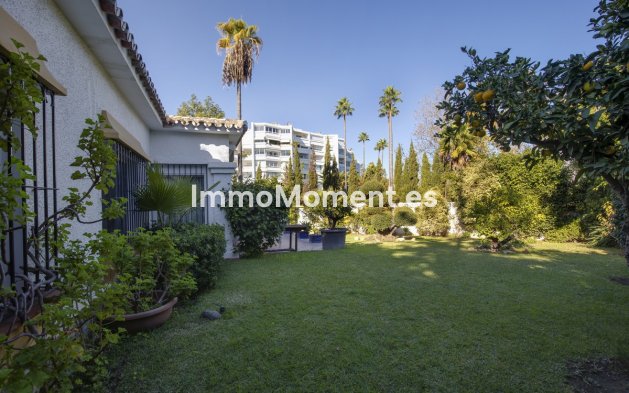 Reventa - Villa - Marbella - Guadalmina Alta